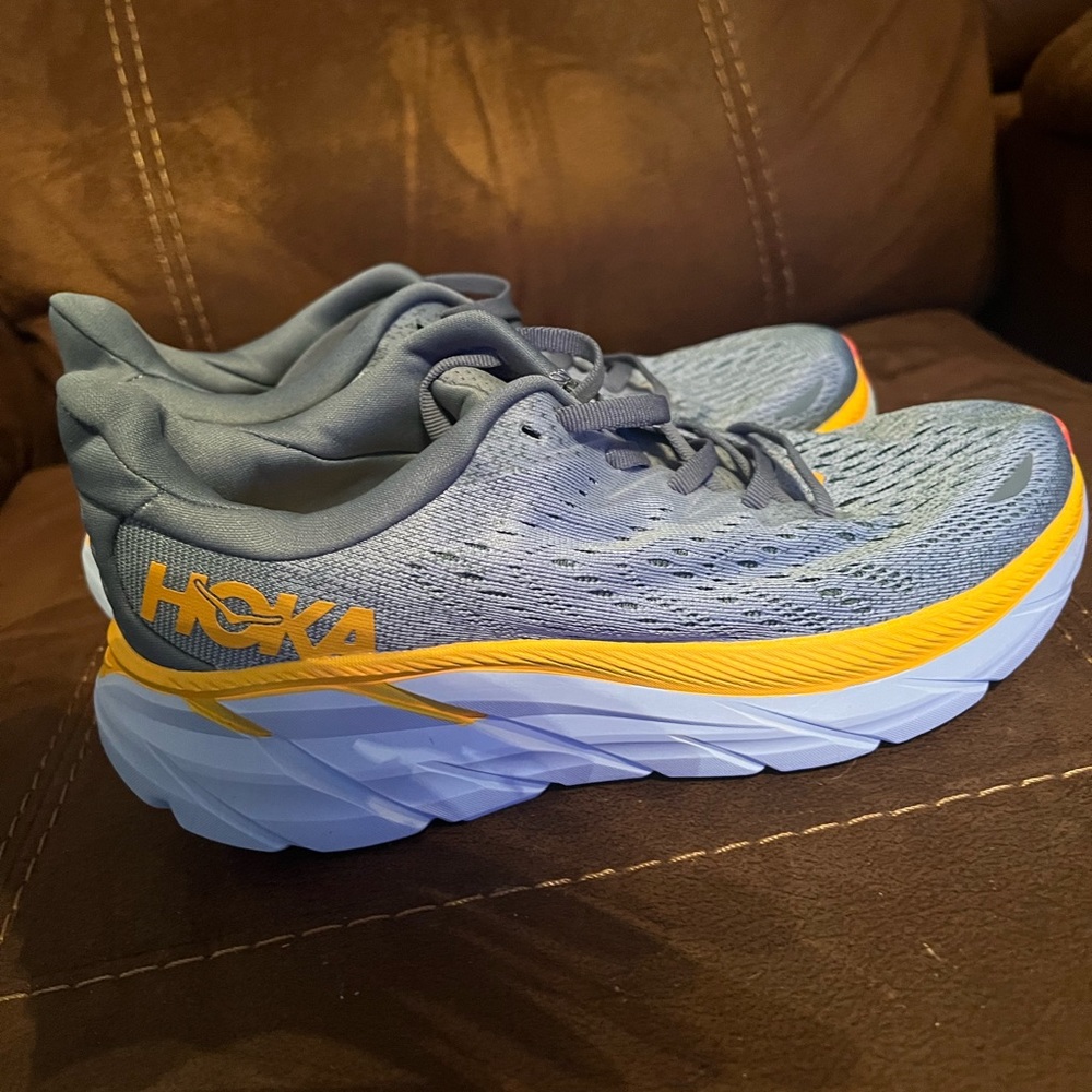 Hoka Clifton 8